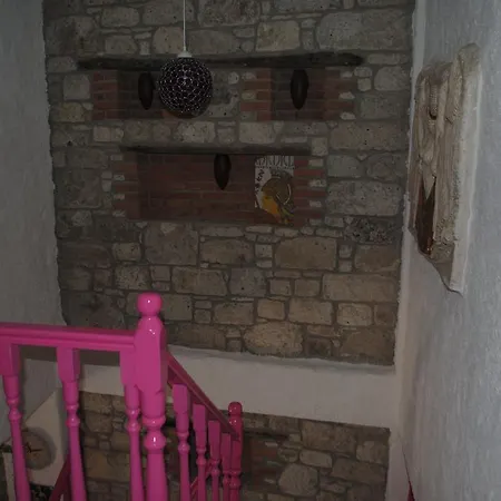 Aladam 住宿加早餐酒店 *