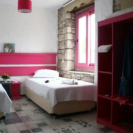 Bed & Breakfast Aladam Alaçatı