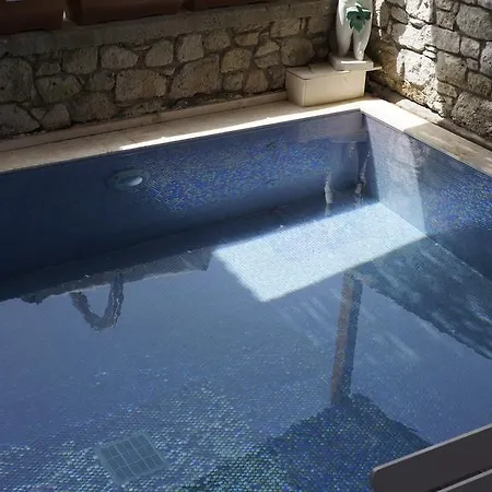 住宿加早餐酒店 Aladam