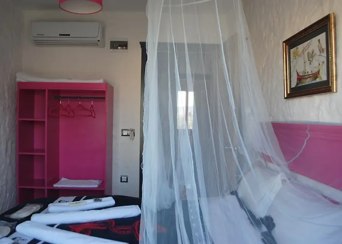 Aladam Bed & Breakfast *